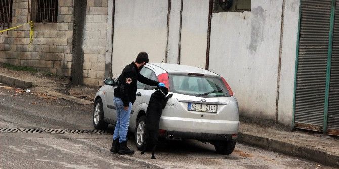 Çalıntı Otomobil Polisi Alarma Geçirdi