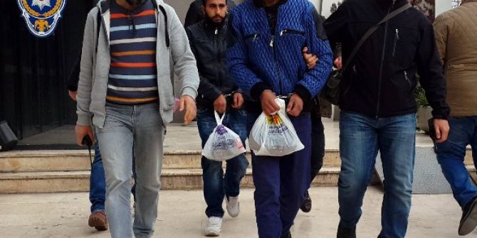 Bursa’da Uyuşturucu Cinayeti Sanıkları Adliyeye Sevk Edildi