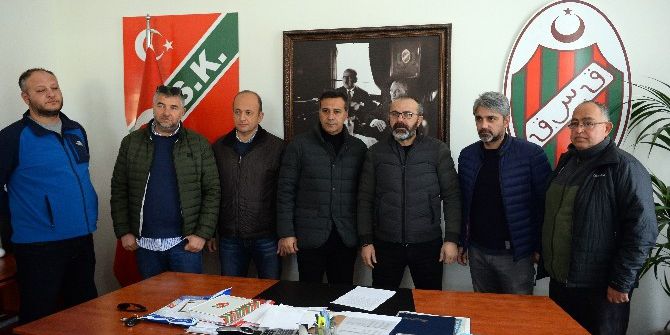Karşıyaka’da İstifa Depremi