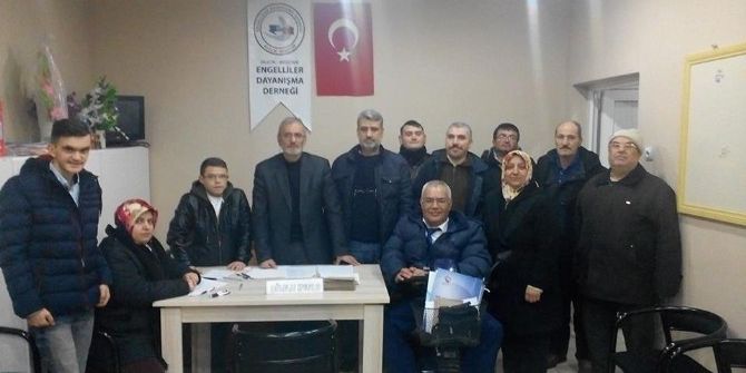 Engelliler Derneği Başkanı İsmail Çelik Güven Tazeledi