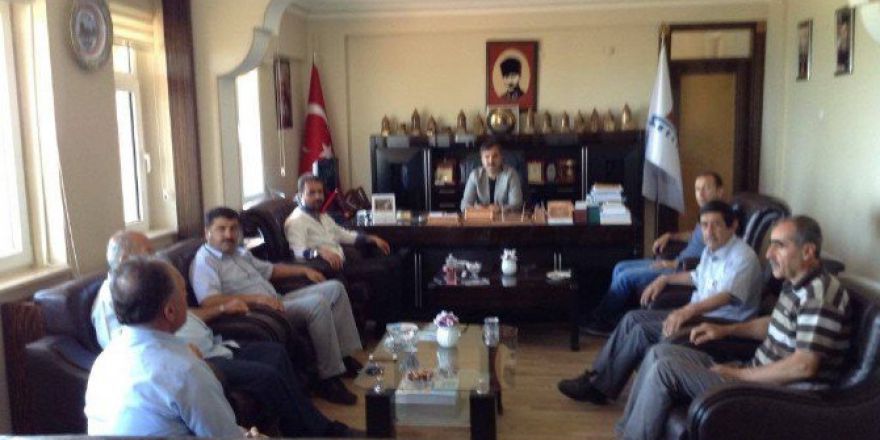 Ahlat Demokrasi Nöbetinde