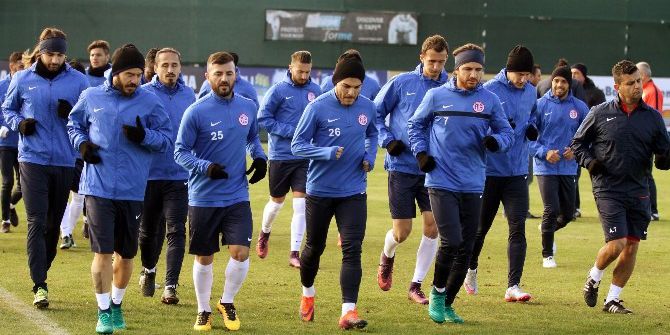 Antalyaspor 2 Ocak’ta Topbaşı Yapıyor