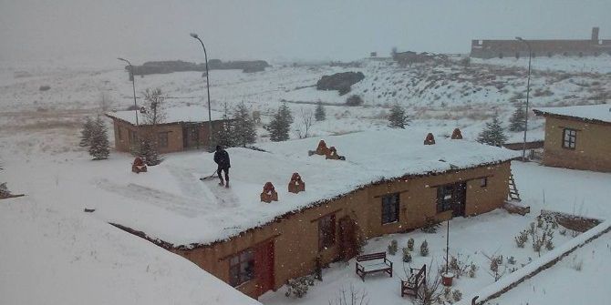 Konyalı Sanatçıların Kaldığı Sonsuz Şükran Köyü Beyaza Büründü