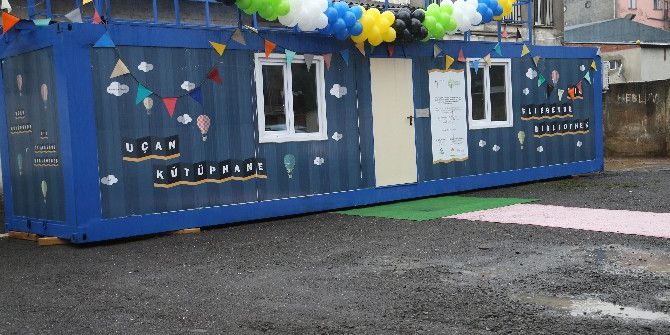 Uçan Kütüphane Sultanbeyli’ye Kondu