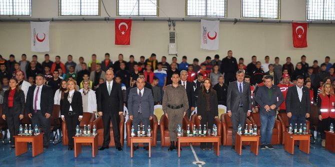 Cezaevinde Çocuklar İçin Yılbaşı Eğlencesi Düzenlendi