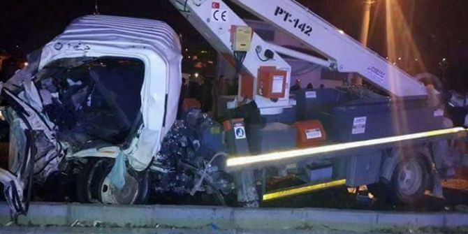 Tokat’ta Yokcu Otobüsü İle Kamyonet Çarpıştı: 1 Ölü, 6 Yaralı