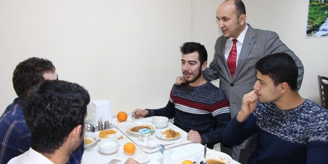 Sigarayı Bırakana Yemek Bedava