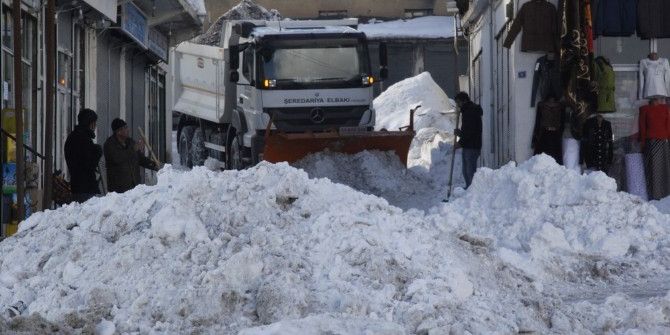 Başkale’de Karla Mücadele Çalışması