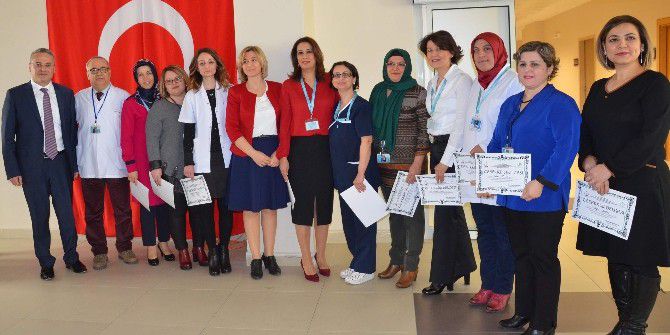 Aydın’da Eğitimlerini Tamamlayan Hemşireler Sertifikalı Oldu