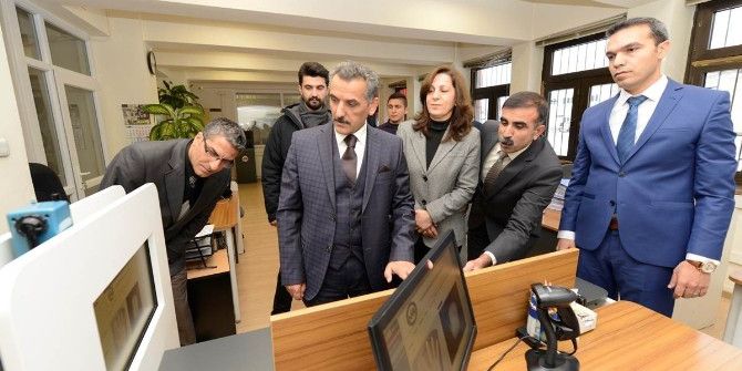 Tunceli Valisi, Yeni Kimlik Kartı Çalışmaları Hakkında Bilgi Aldı