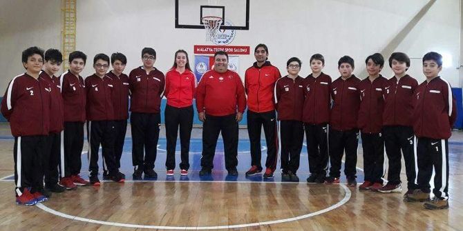 Minik Çınarlar Şampiyonluğu Kaptırmadı