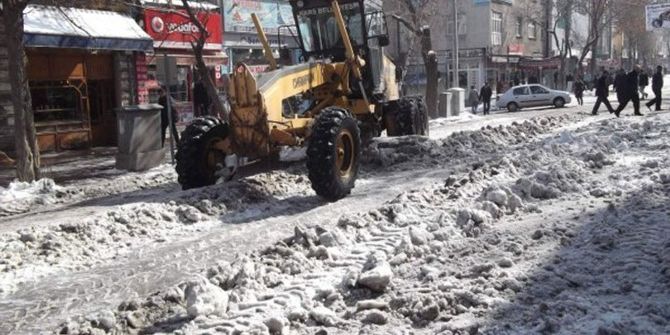 Kars Belediyesi’nin Kar Timleri Görev Başında!