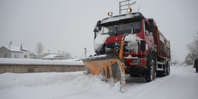 Meram’da 49 Ekip Kesintisiz İş Başında
