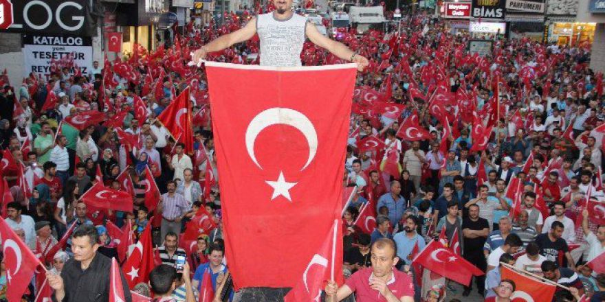 Nevşehir’de 30 Bin Kişi Tek Yürek Oldu