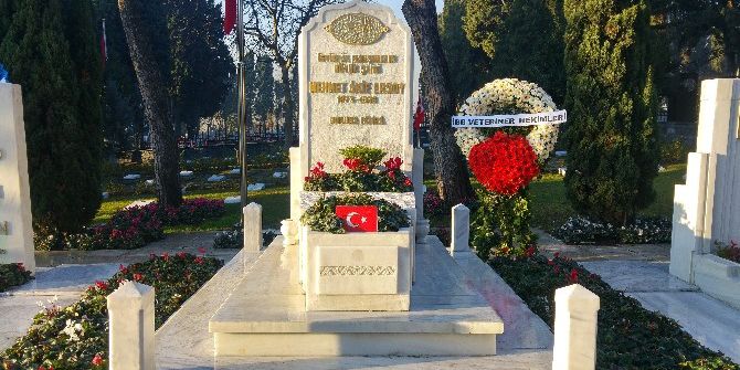 Milli Şair Mehmet Akif Ersoy Kabri Başında Anıldı