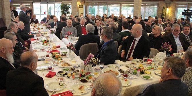 Protokol İle İş Adamları Kahvaltıda Bir Araya Geldi