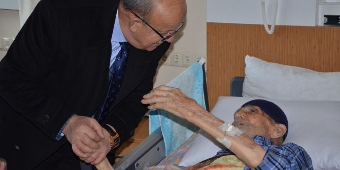105’lik Hamid Dede Hasta Yatağında Cumhurbaşkanına Dua Ediyor