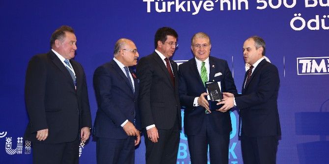 Tim’den İaü’ye “Eğitim Hizmetleri” Ödülü