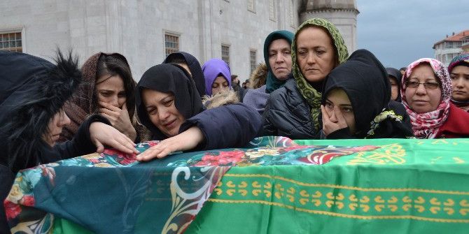 Anneden Kızına Son Dokunuş