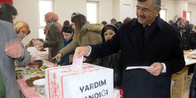 Belediye Başkanı ’Halep’ Yazılı Pastayı 5 Bin Liraya Aldı