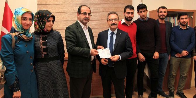 Gaün İlahiyat Fakültesi Öğrencilerinden Duyarlı Davranış