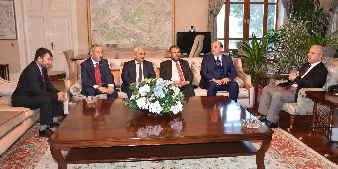 Vali Güvençer Konuklarını Ağırladı