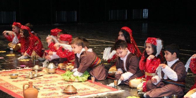 Minikler Tutum, Yatırım Ve Türk Malları Haftası’nda İzleyicilere Kahkaha Dolu Anlar Yaşattı