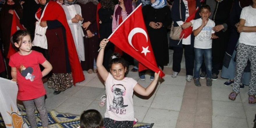 Orhangazililer Darbeye Karşı Tek Ses