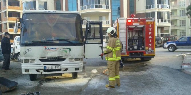 Servis Otobüsünde Yangın Çıktı