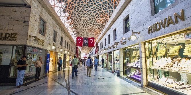 Bursa’nın Tarihi Çarşıları Avm’ler İle Yarışacak