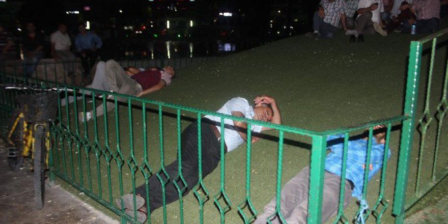 Aydın’da ’Demokrasi Nöbeti’ Manzaraları