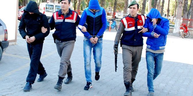 Torbalı’da Vatandaşları Canından Bezdiren Hırsızlar Yakalandı