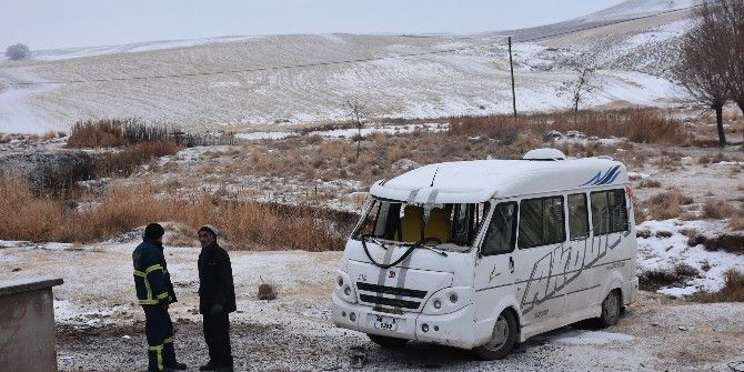 Aksaray’da Öğrenci Servisi Devrildi: 5 Yaralı