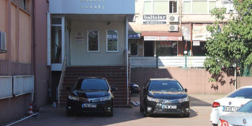 Bartın’da 1 Hakim Ve 1 Savcı Gözaltına Alındı