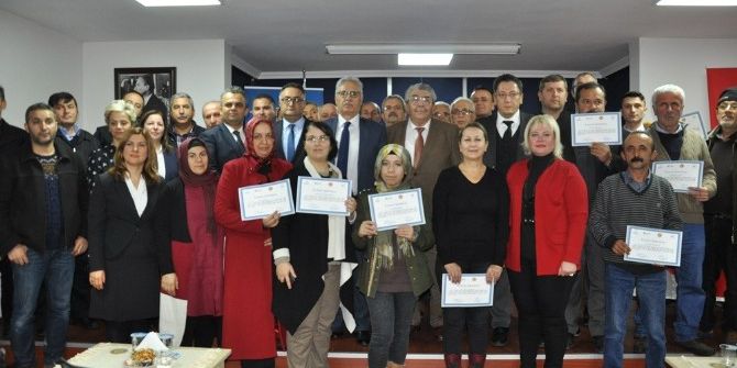 Ekoturizm Kursuna Katılanlara Sertifikaları Verildi