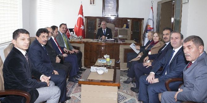 Rektör Çomaklı, Mühendislik, Fen Ve Eğitim Fakültelerini Ziyaret Etti