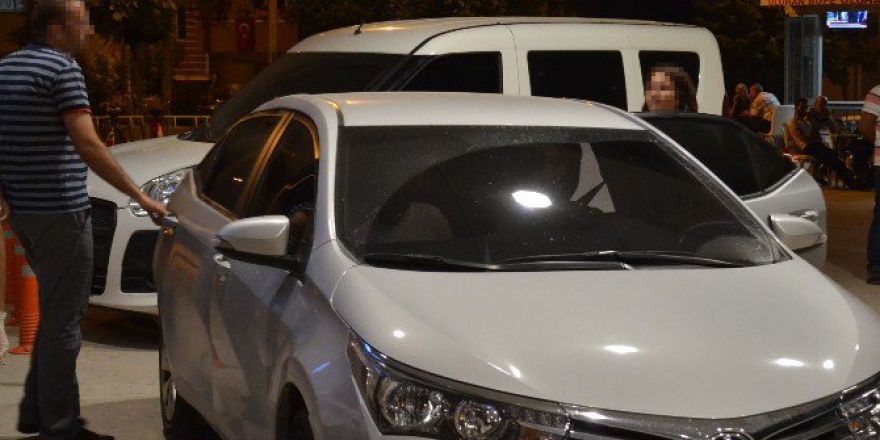 İnegöl Adliyesinde Üç Gözaltı