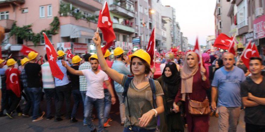 Ereğli’de Binlerce Kişi Tepki Yürüyüşü Gerçekleştirdi