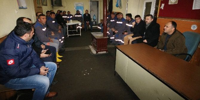 Başkan Özaltun’dan Kar Temizliği Ekibine Teşekkür Ziyareti