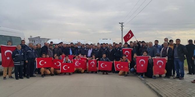 Servis Şoförlerinden "Teröre Lanet" Konvoyu