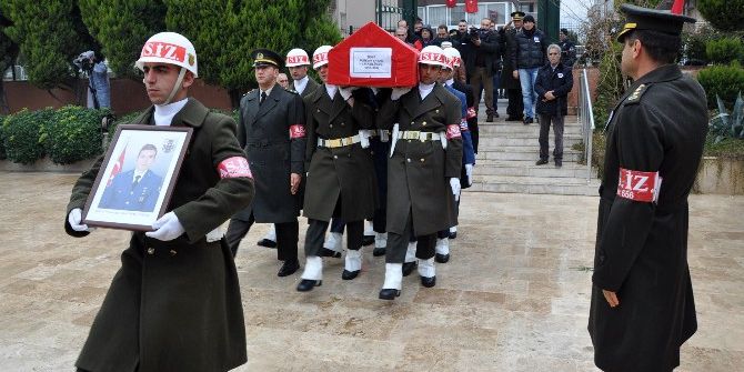 İzmir Şehidini Uğurladı