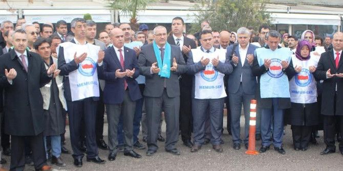 Halep’ten Tahliye Edilen Suriyelilere 100 Ton Un Yardımı