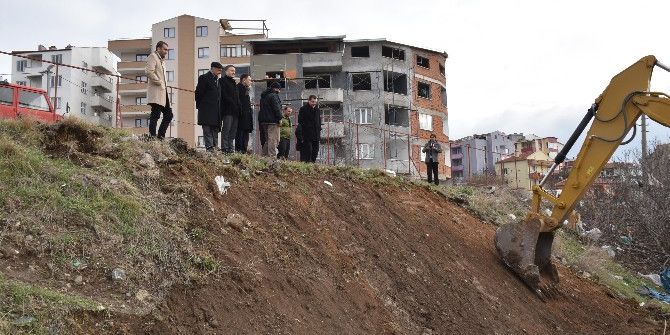 Milyonluk Komplekste İlk Kazma Vuruldu