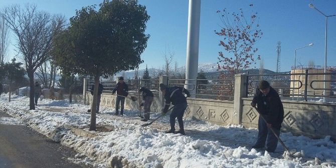 Antalya Büyükşehir’den Karla Mücadele