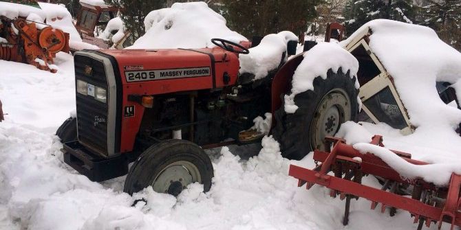 İzmir’de Traktör Hırsızlarından Biri Yakalandı