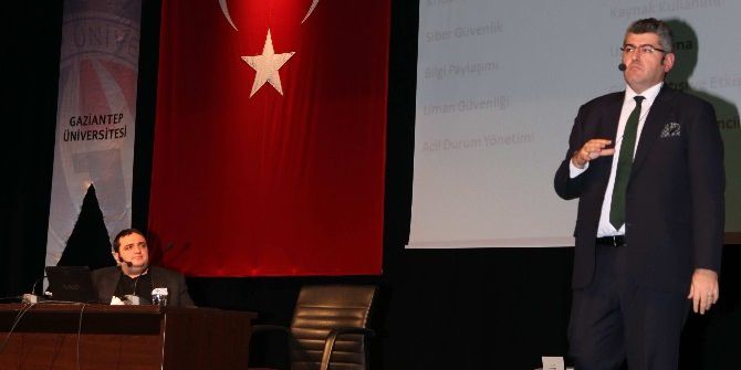 Gaün’de “Anayurt Ve Siber Güvenlik Hukuku” Konferansı
