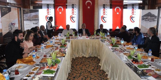 Ekinata Grand Toprak Otel Yönetimi Basınla Buluştu