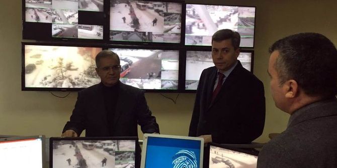 Vali Tapsız, Mobese Merkezini Gezdi