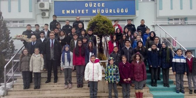 İsmetpaşa Ortaokulu Öğrencilerinden Anlamlı Ziyaret