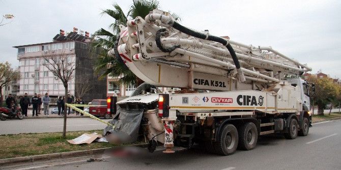 7 Yaşındaki Muhammed Beton Aracının Altında Kaldı